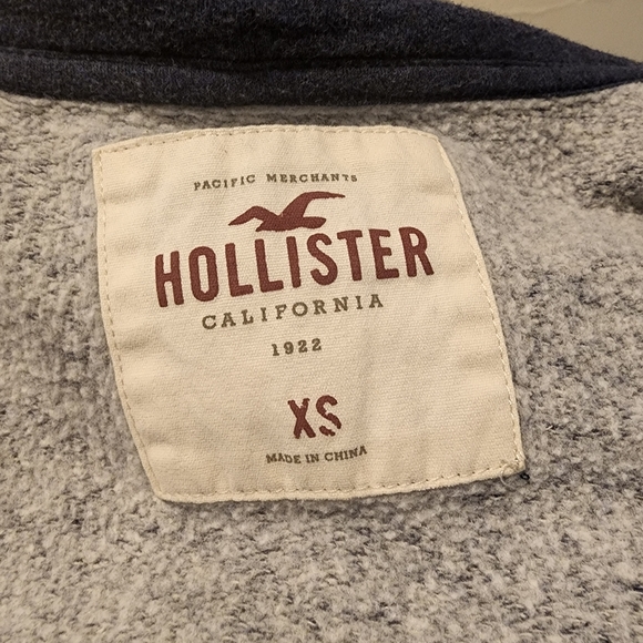 HOLLISTER sweater - Picture 3 of 3